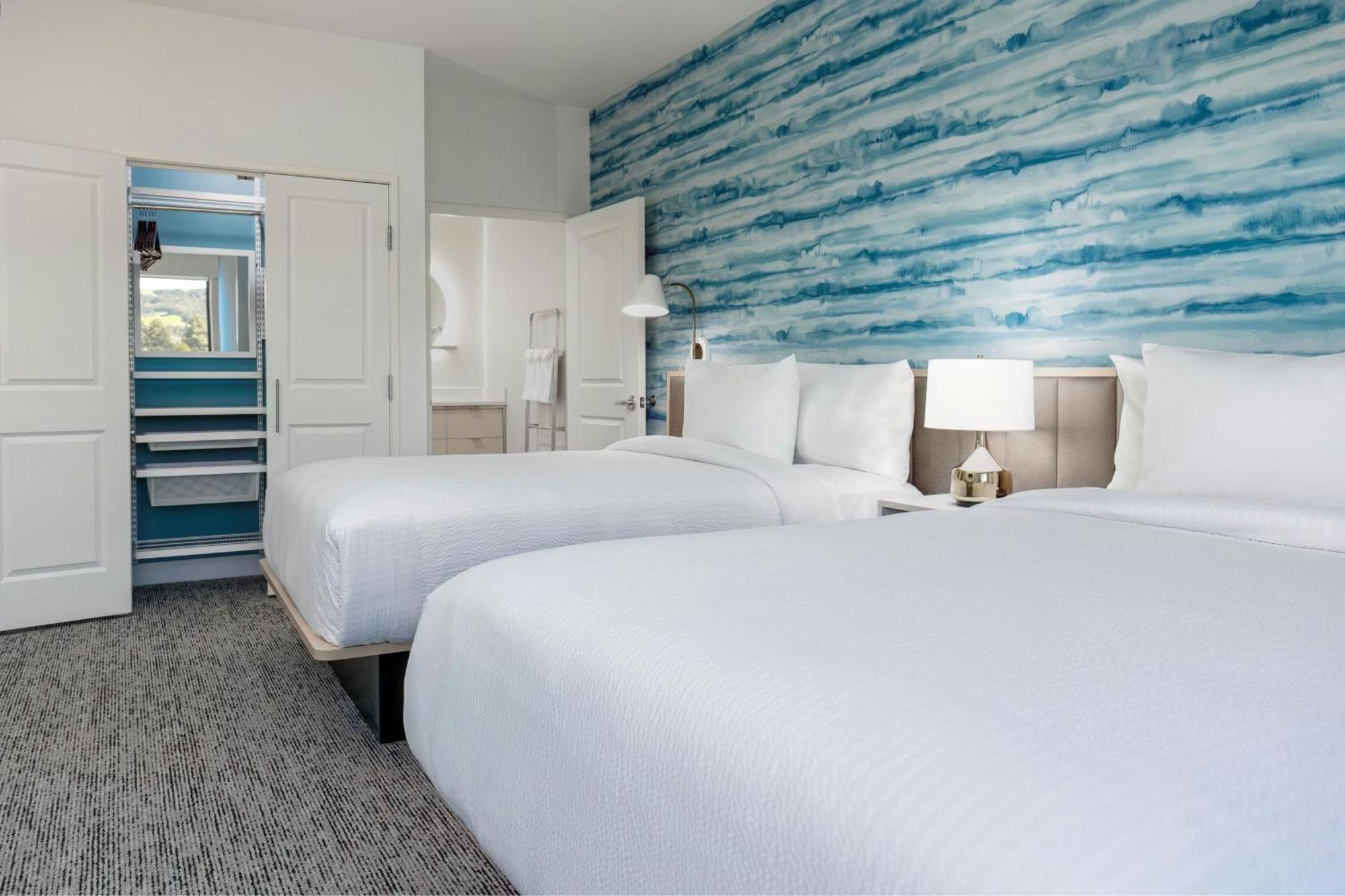 Towneplace Suites By Marriott Монровия Экстерьер фото